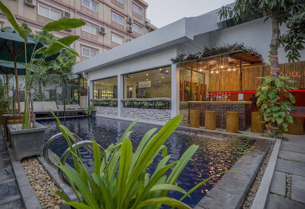 Hotel Skor Boutique Ciudad de Siem Riep Exterior foto